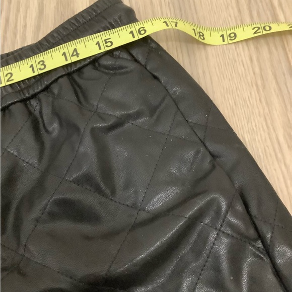 NWT DEAR JOHN QUILTED VEGAN LEATHER SHORTS❤️❤️❤️❤️ - Picture 8 of 14